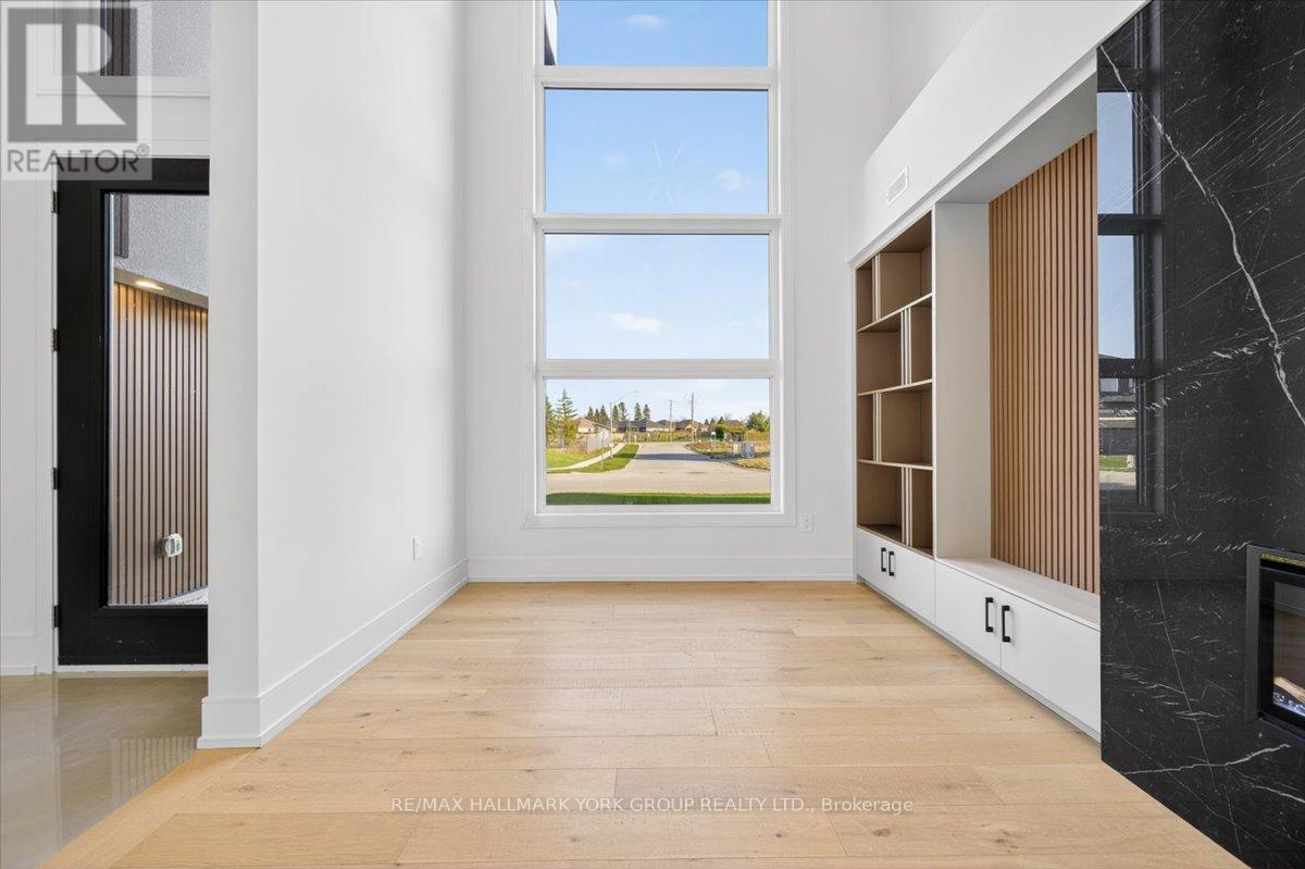 3740 Lakepoint Drive, Severn (West Shore), Ontario  L3V 8N1 - Photo 11 - S13061112