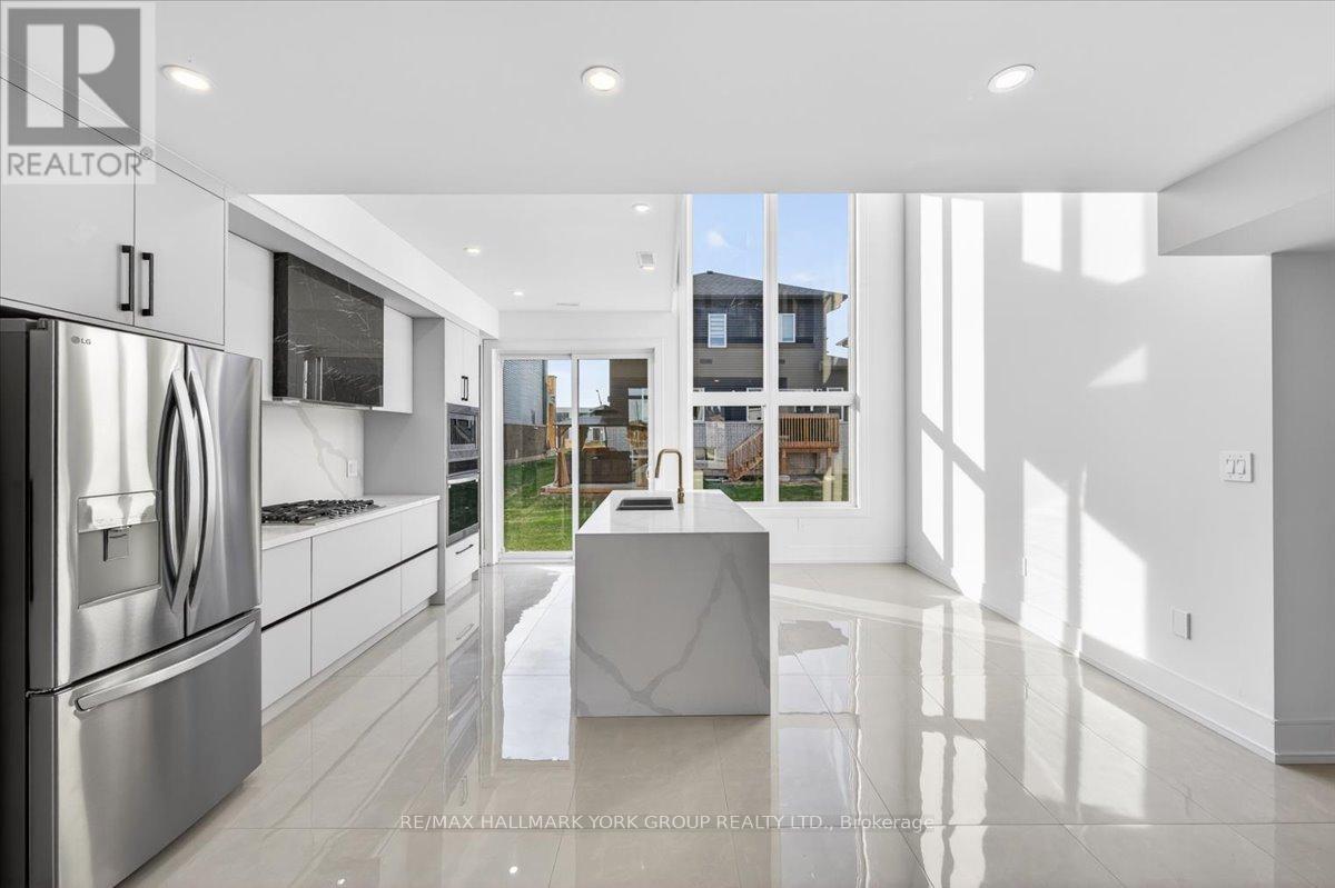 3740 Lakepoint Drive, Severn (West Shore), Ontario  L3V 8N1 - Photo 15 - S13061112