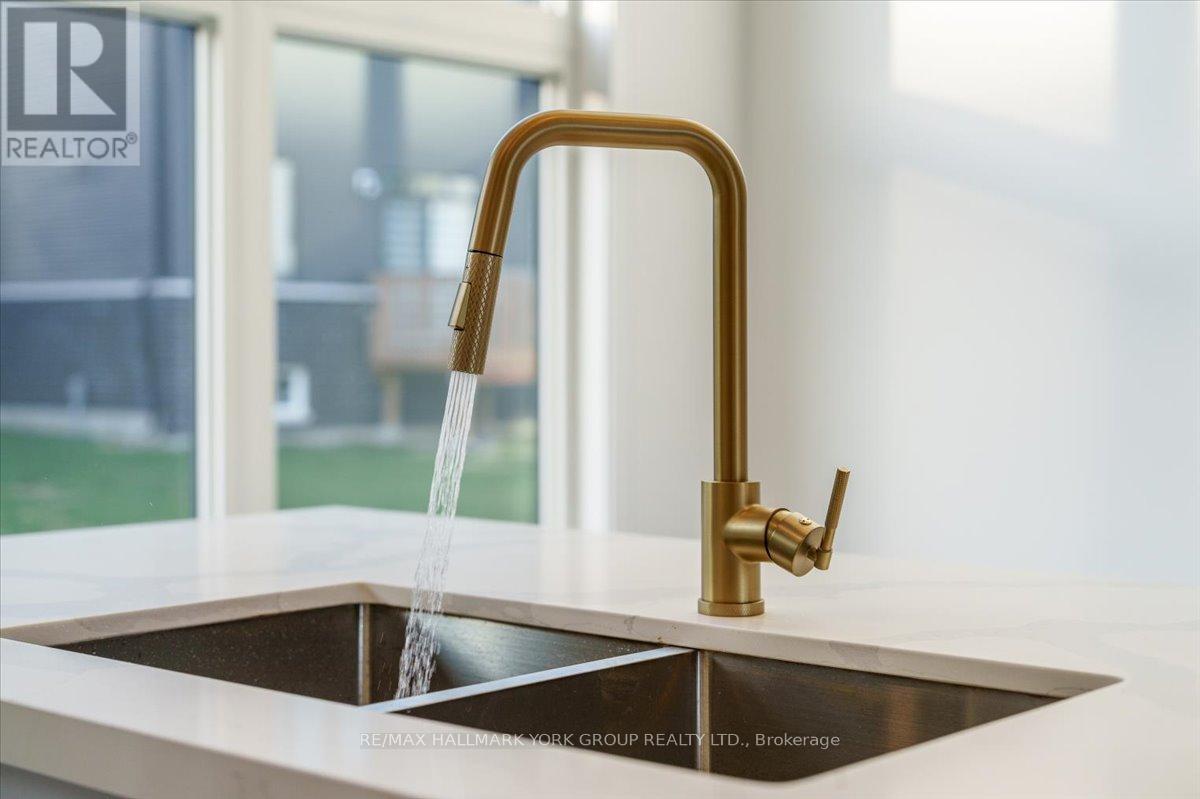 3740 Lakepoint Drive, Severn (West Shore), Ontario  L3V 8N1 - Photo 19 - S13061112