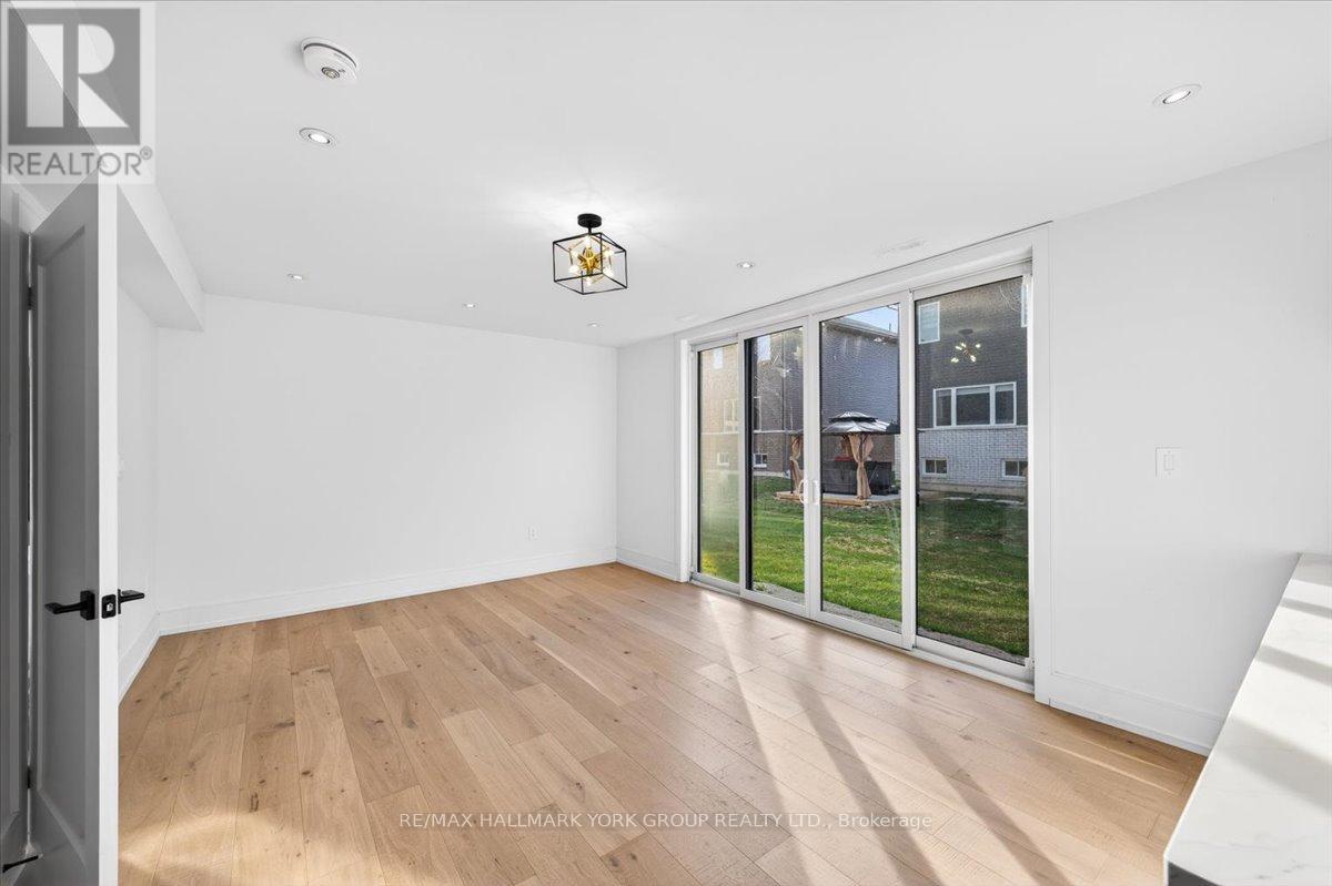 3740 Lakepoint Drive, Severn (West Shore), Ontario  L3V 8N1 - Photo 25 - S13061112