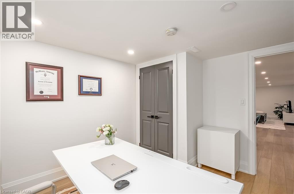 564 Maplehill Drive, Burlington, Ontario  L7N 2W3 - Photo 33 - 40824379