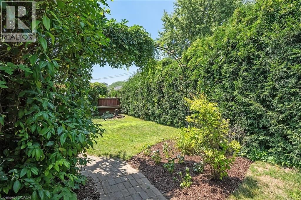 564 Maplehill Drive, Burlington, Ontario  L7N 2W3 - Photo 44 - 40824379