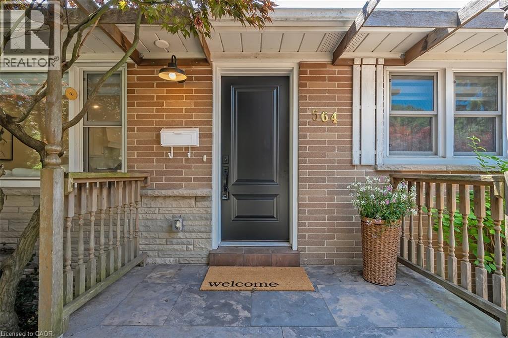 564 Maplehill Drive, Burlington, Ontario  L7N 2W3 - Photo 5 - 40824379