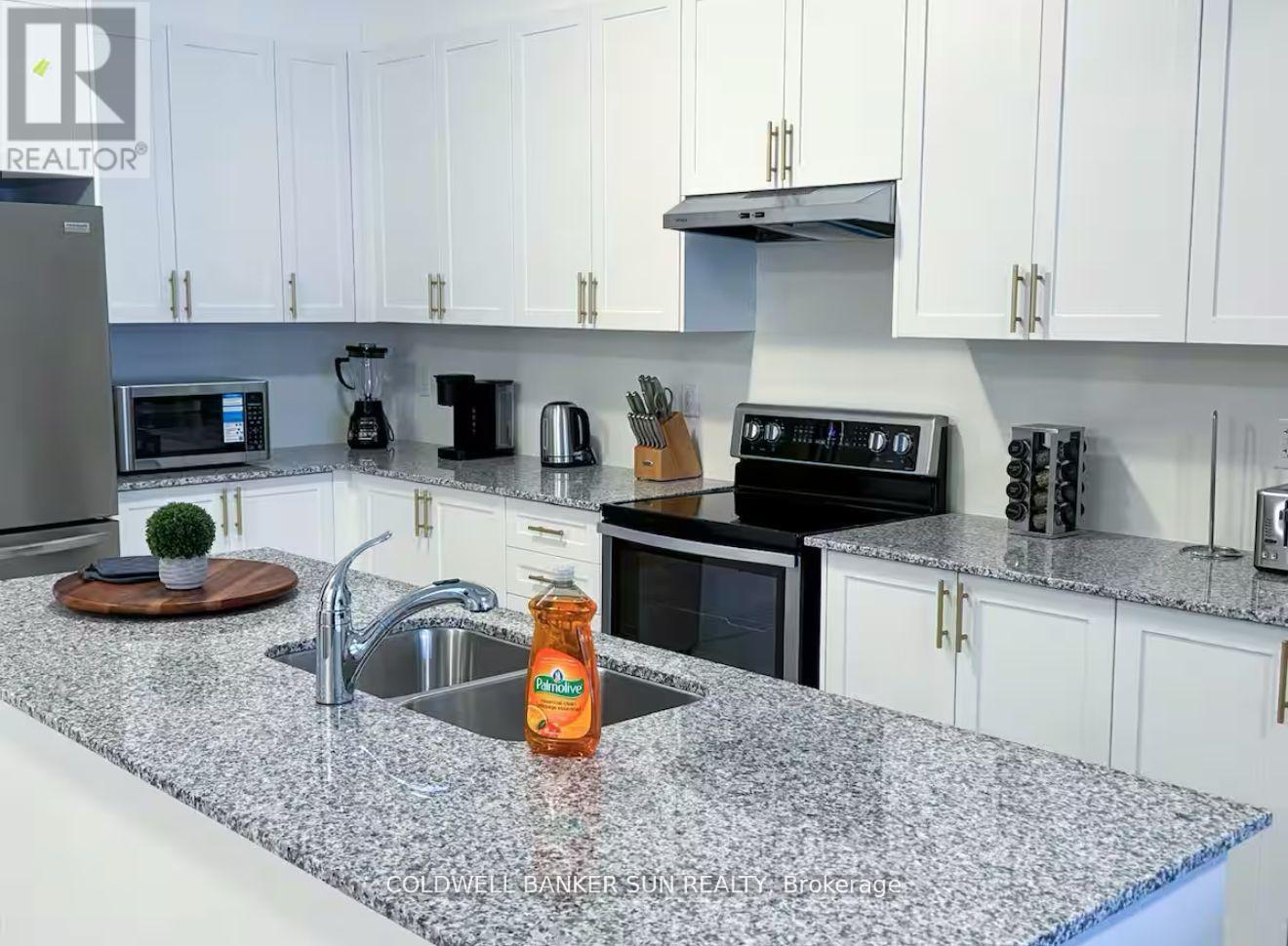 7 Marvin Avenue, Oakville, Ontario  L6H 7C5 - Photo 26 - W13061056