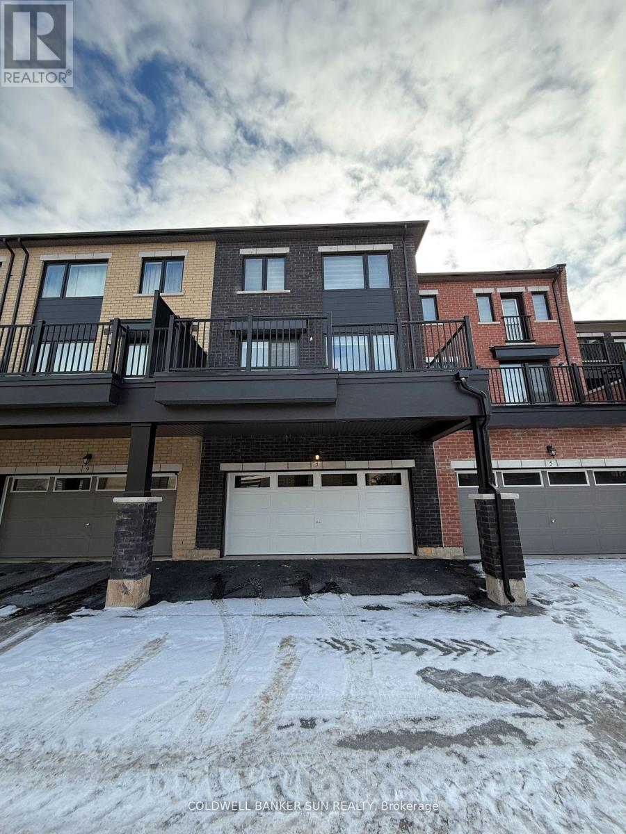 7 Marvin Avenue, Oakville, Ontario  L6H 7C5 - Photo 7 - W13061056