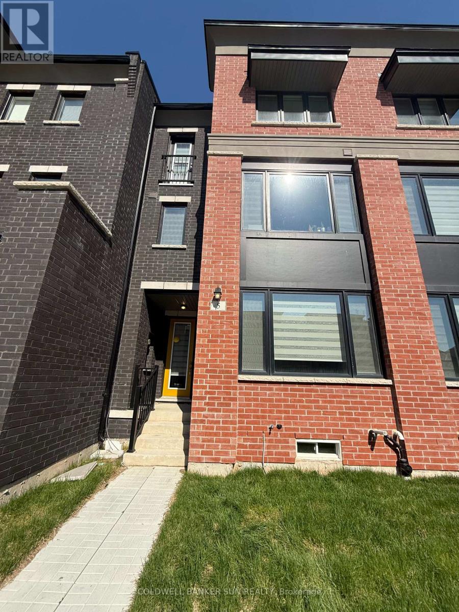 5 Marvin Avenue, Oakville, Ontario  L6H 0Z6 - Photo 3 - W13061058