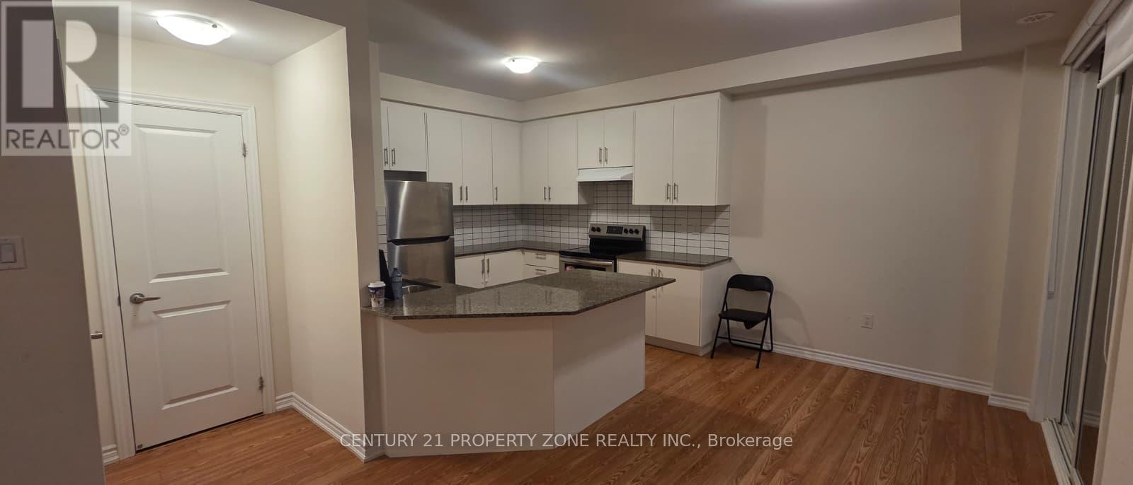 80 Knotsberry Circle, Brampton, Ontario  L6Y 6G1 - Photo 3 - W13061076