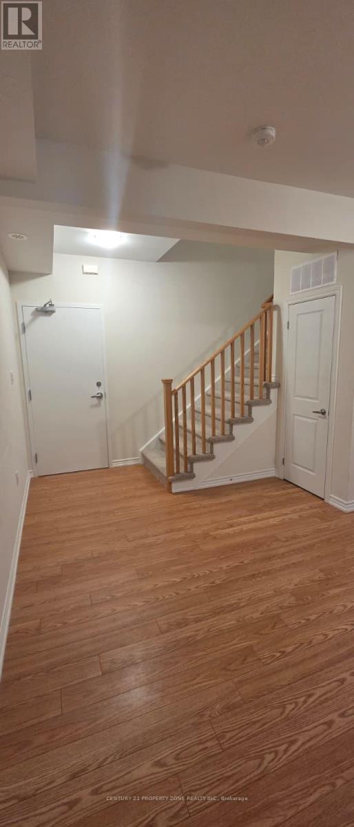 80 Knotsberry Circle, Brampton, Ontario  L6Y 6G1 - Photo 6 - W13061076