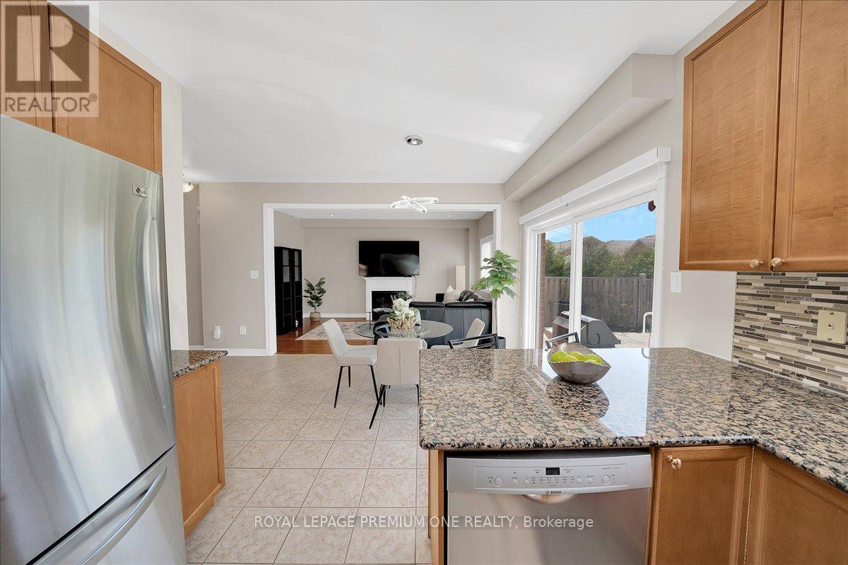 30 Monabelle Crescent, Brampton, Ontario  L6P 1W5 - Photo 15 - W13061106