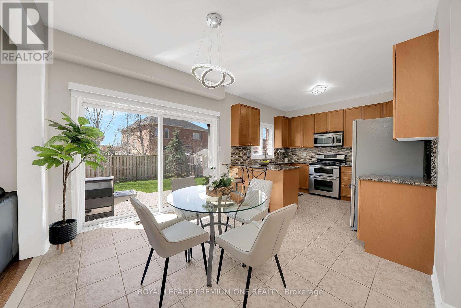 30 Monabelle Crescent, Brampton, Ontario  L6P 1W5 - Photo 16 - W13061106