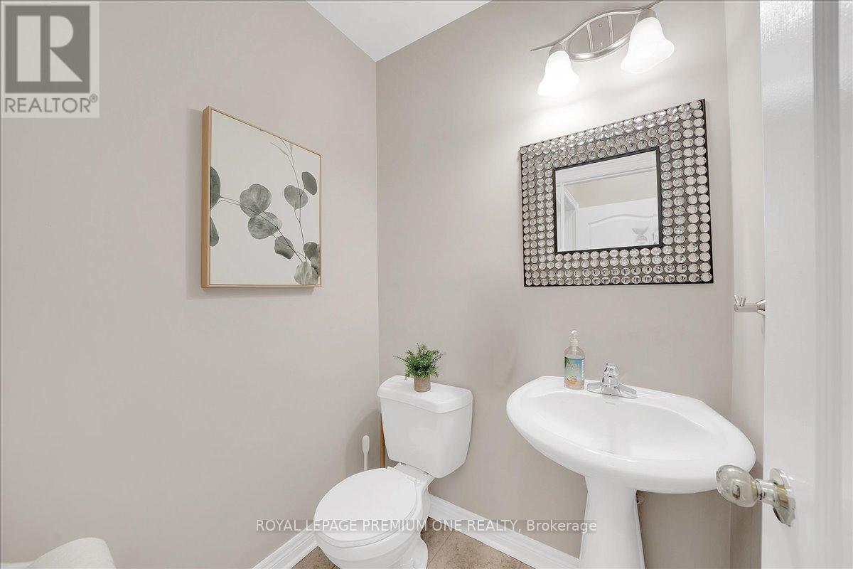 30 Monabelle Crescent, Brampton, Ontario  L6P 1W5 - Photo 23 - W13061106