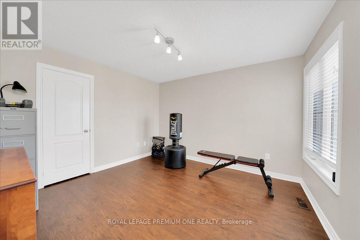 30 Monabelle Crescent, Brampton, Ontario  L6P 1W5 - Photo 33 - W13061106