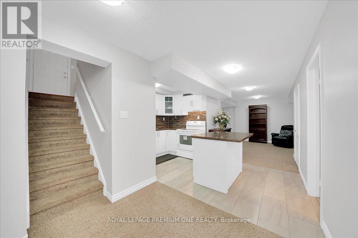 30 Monabelle Crescent, Brampton, Ontario  L6P 1W5 - Photo 36 - W13061106