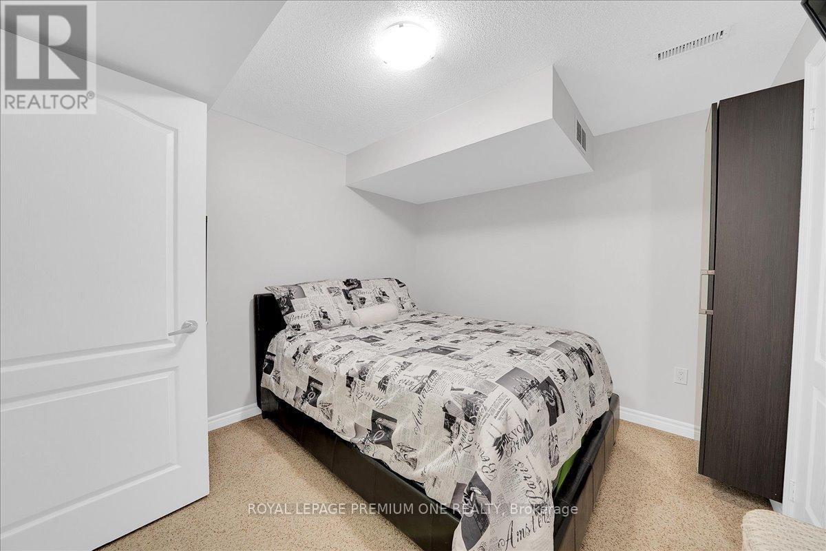 30 Monabelle Crescent, Brampton, Ontario  L6P 1W5 - Photo 42 - W13061106