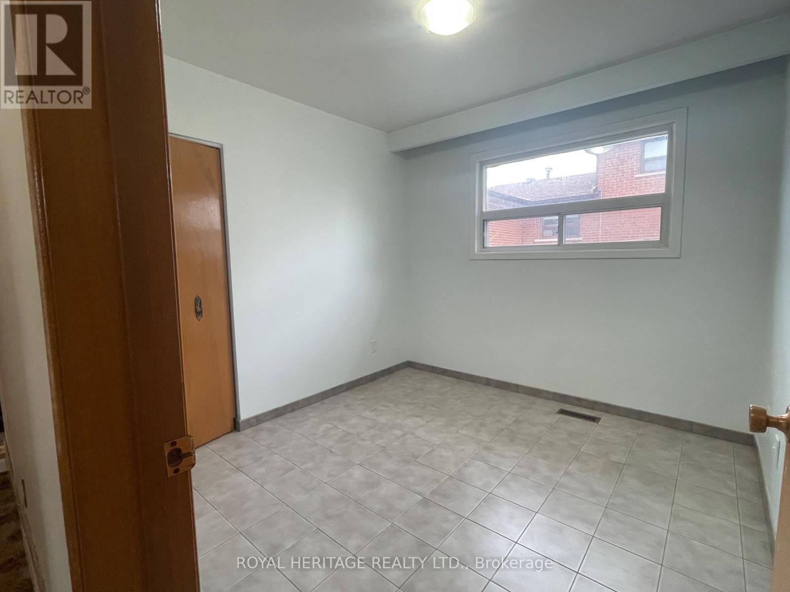 Main Floor - 281 Driftwood Avenue, Toronto, Ontario  M3N 2N6 - Photo 16 - W13061132