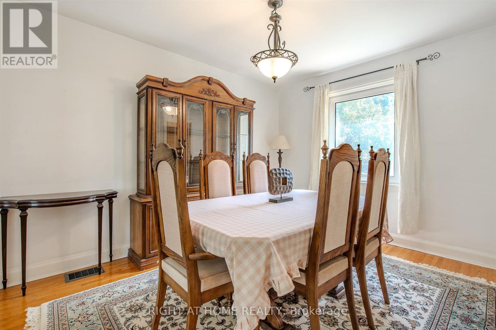 309 Rathburn Road, Toronto, Ontario  M9B 2L7 - Photo 13 - W13061140