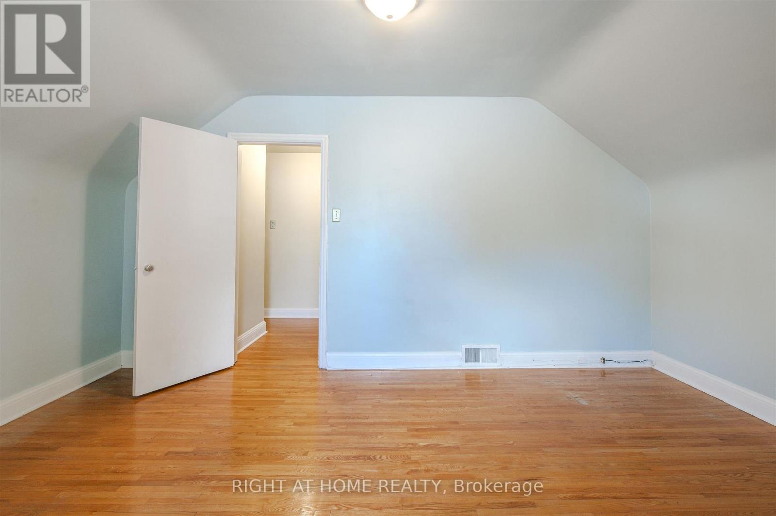 309 Rathburn Road, Toronto, Ontario  M9B 2L7 - Photo 20 - W13061140