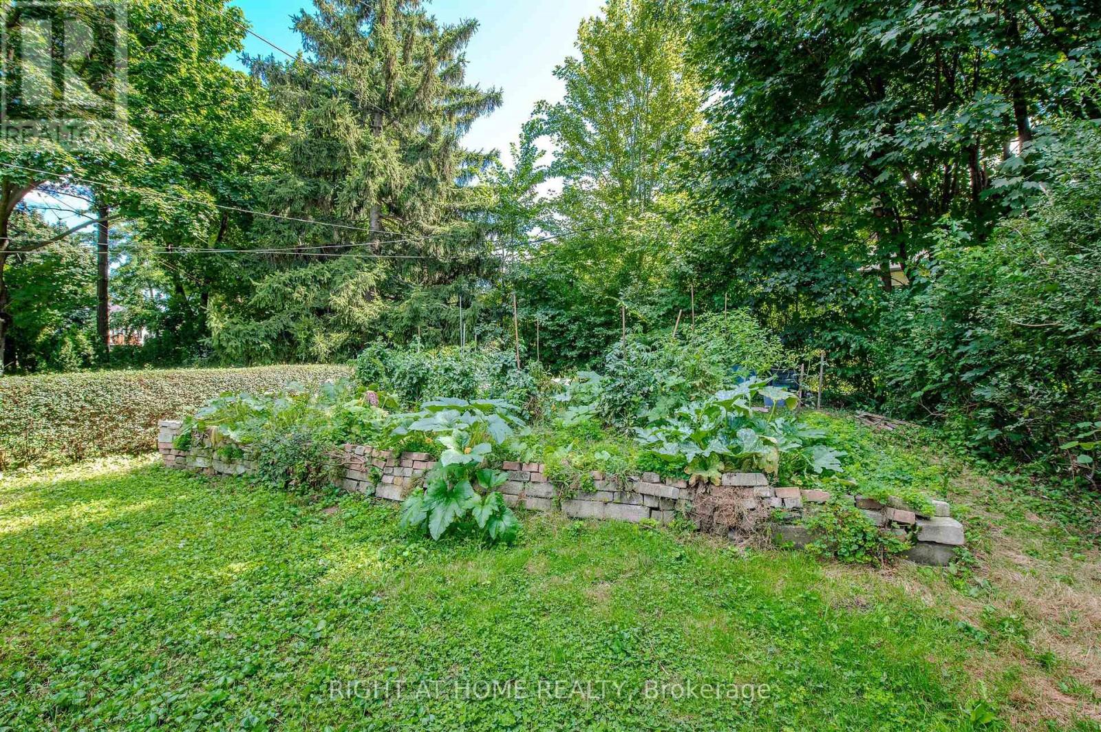 309 Rathburn Road, Toronto, Ontario  M9B 2L7 - Photo 28 - W13061140