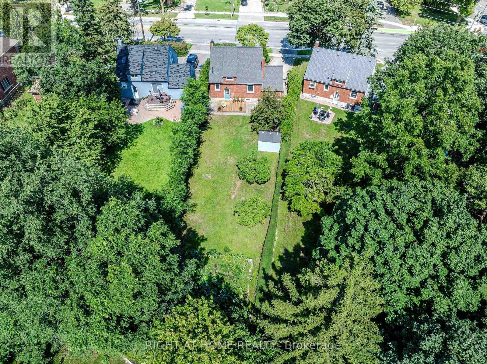 309 Rathburn Road, Toronto, Ontario  M9B 2L7 - Photo 32 - W13061140