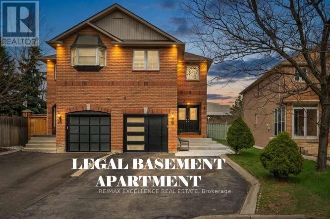 18 MANETT CRESCENT, Brampton, Ontario