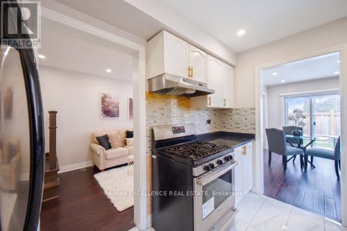 18 Manett Crescent, Brampton, Ontario  L6X 4X4 - Photo 13 - W13061164