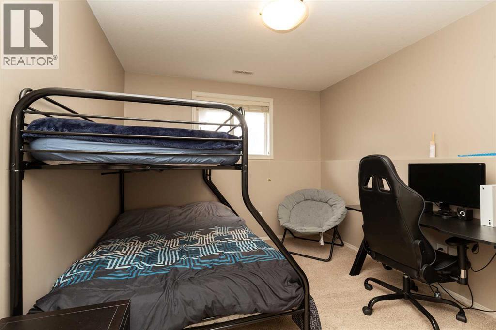 719 Silkstone Close W, Lethbridge, Alberta  T1J 4B9 - Photo 18 - A2306570