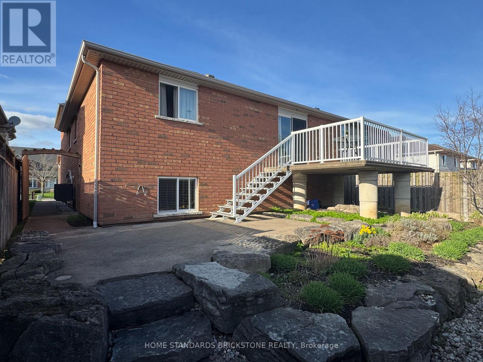 412 Autumn Crescent, Welland, Ontario  L3C 7J9 - Photo 3 - X13061082