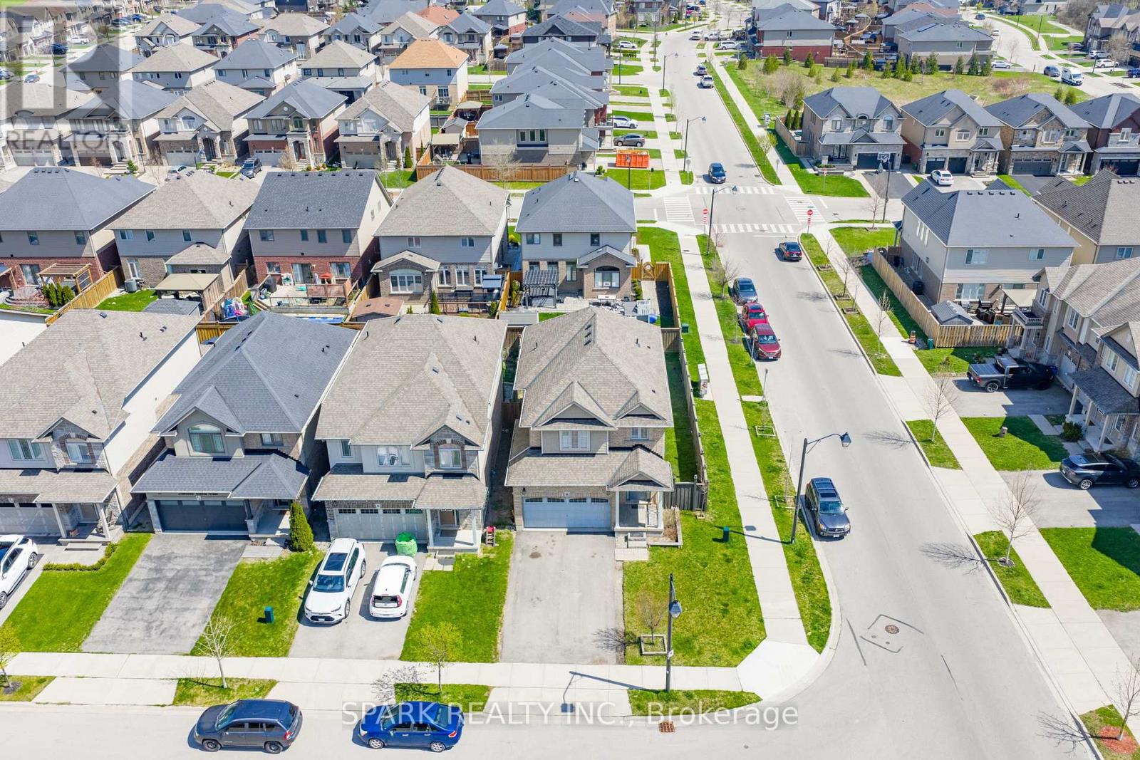 4 Cutts Crescent, Hamilton, Ontario  L0R 1C0 - Photo 35 - X13061090