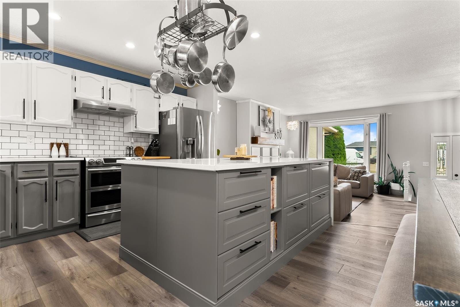 21 Rider Bay, Grand Coulee, Saskatchewan  S4M 0A3 - Photo 8 - SK034228