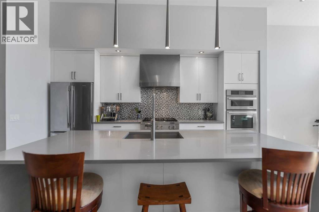 831 22 Avenue Nw, Calgary, Alberta  T2M 1P3 - Photo 2 - A2306256