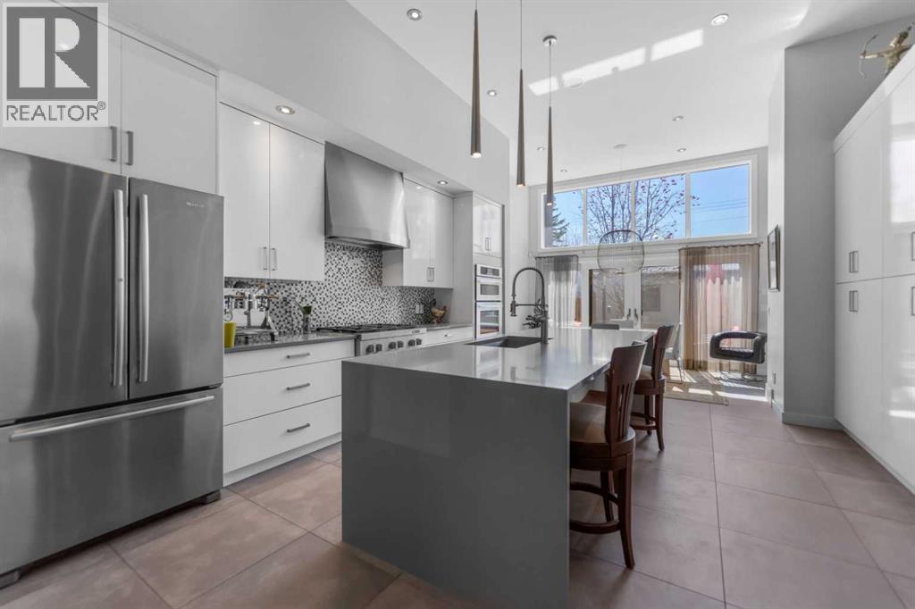 831 22 Avenue Nw, Calgary, Alberta  T2M 1P3 - Photo 4 - A2306256