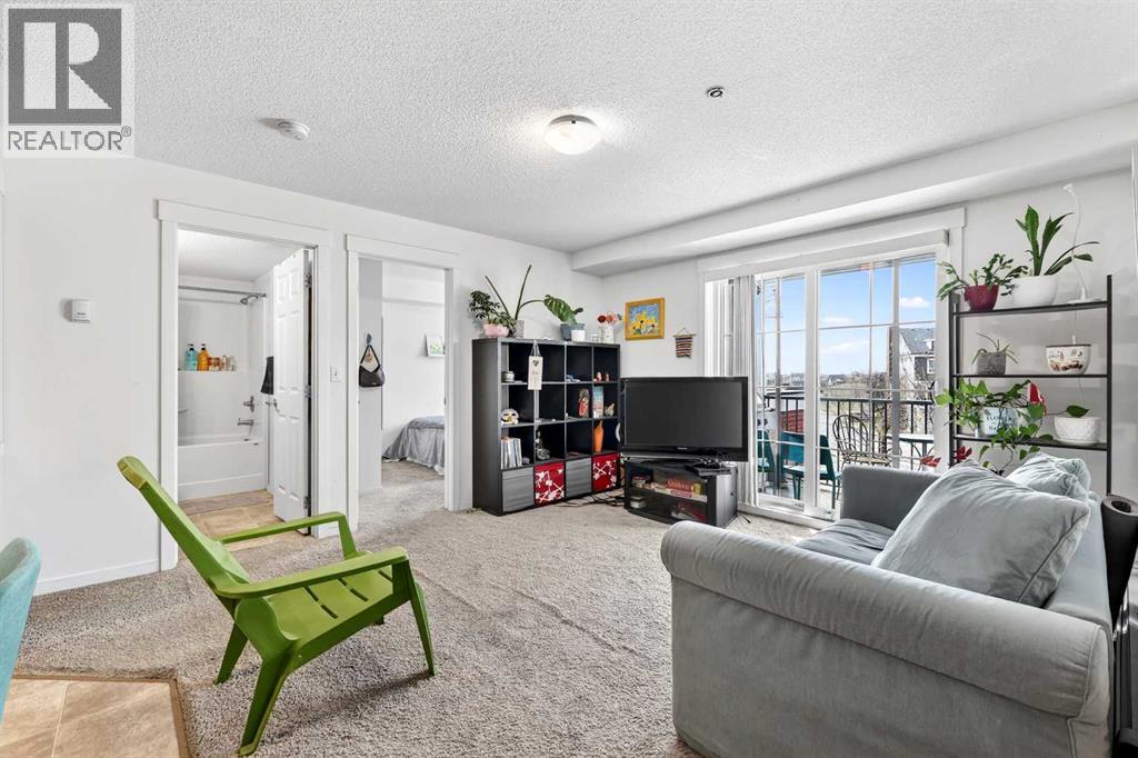 3311, 279 Copperpond Common Se, Calgary, Alberta  T2Z 1J1 - Photo 4 - A2304091