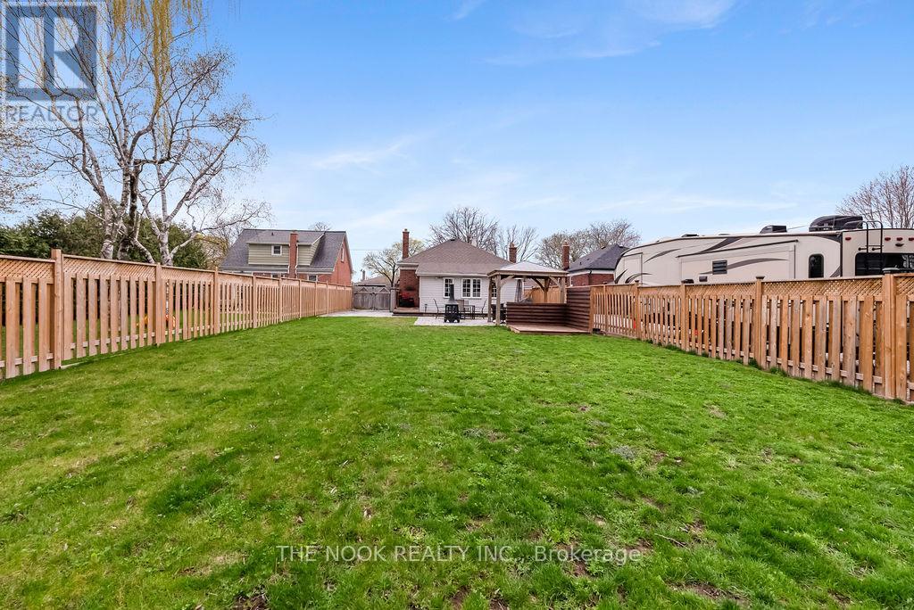 855 Hortop Street, Oshawa, Ontario  L1G 4N8 - Photo 31 - E13061200