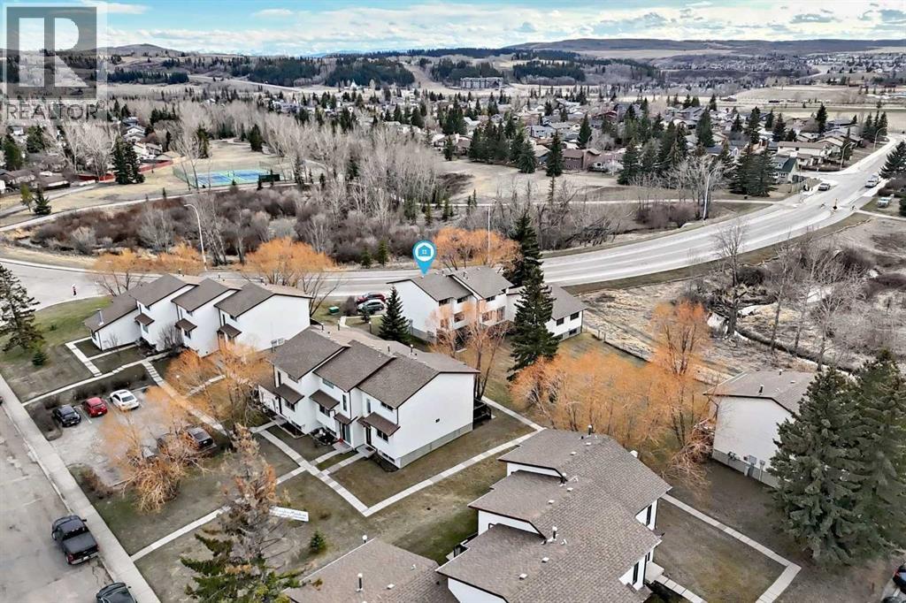 3, 73 Glenbrook Crescent, Cochrane, Alberta  T4C 1G1 - Photo 1 - A2305861