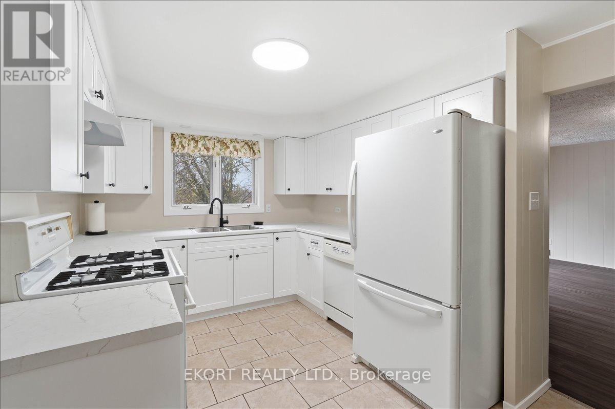 52 Edgehill Road, Belleville, Ontario  K8N 2L1 - Photo 13 - X13061224