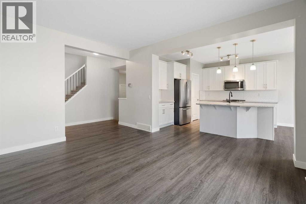 239 Kinniburgh Road, Chestermere, Alberta  T1X 0Y7 - Photo 3 - A2305796