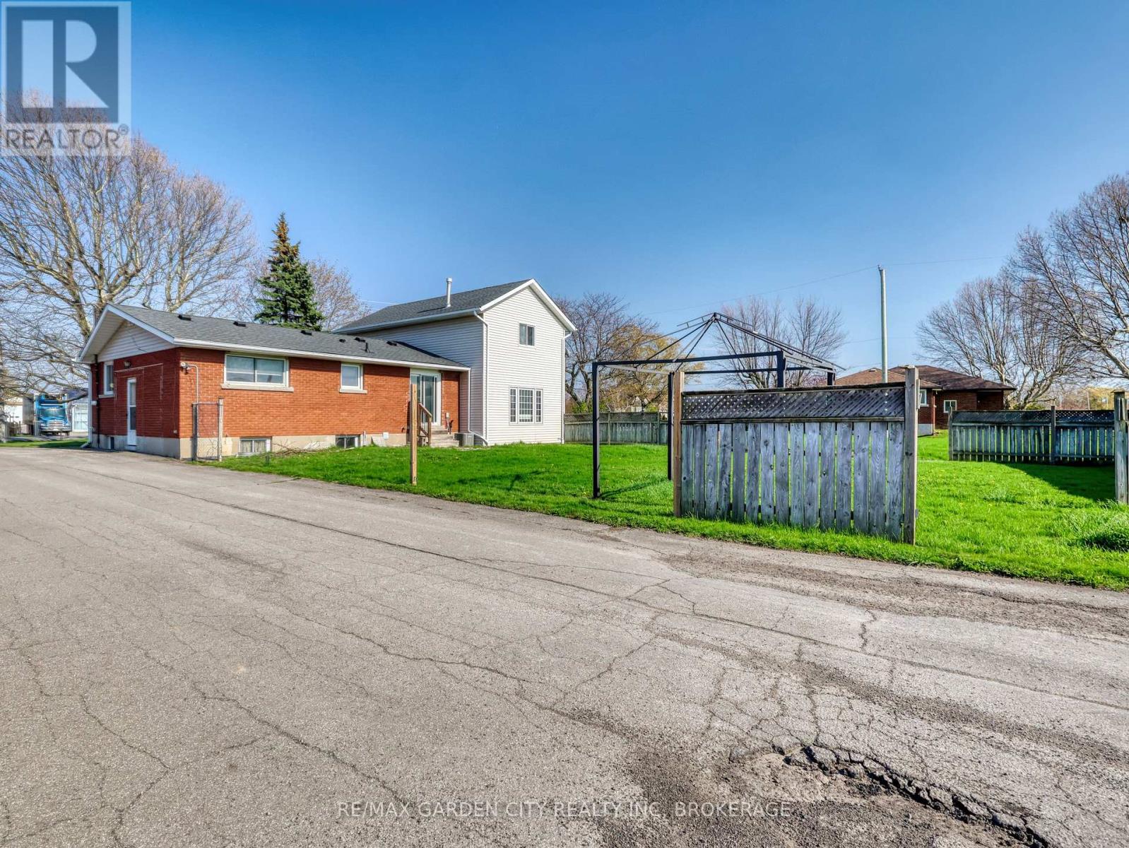 228-234 Read Road, St. Catharines, Ontario  L2R 7K6 - Photo 34 - X13061248