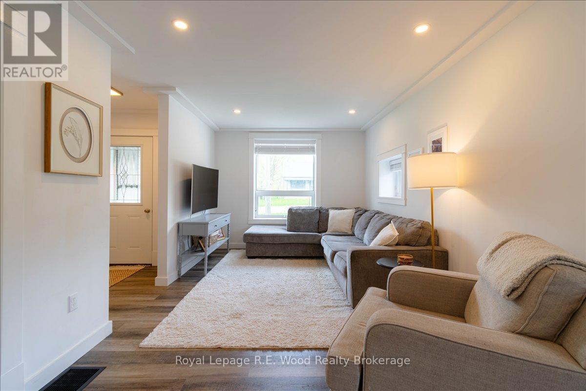 15 Van Street, Tillsonburg, Ontario  N4G 2M7 - Photo 17 - X13061202