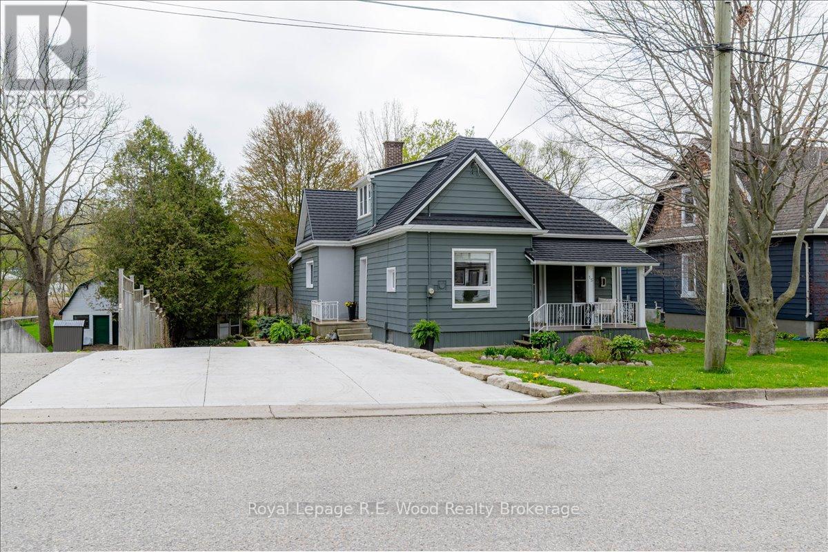 15 Van Street, Tillsonburg, Ontario  N4G 2M7 - Photo 2 - X13061202