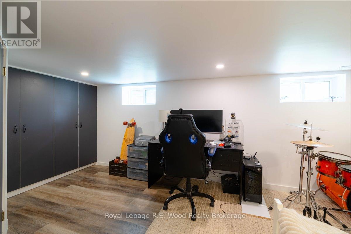 15 Van Street, Tillsonburg, Ontario  N4G 2M7 - Photo 39 - X13061202