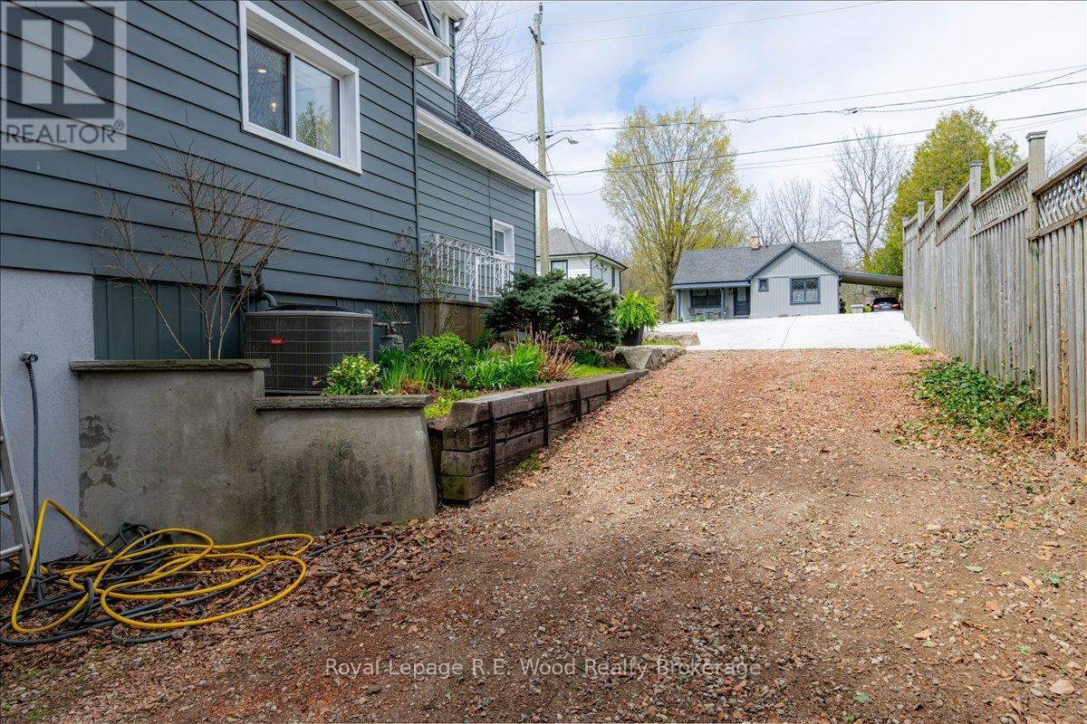 15 Van Street, Tillsonburg, Ontario  N4G 2M7 - Photo 6 - X13061202