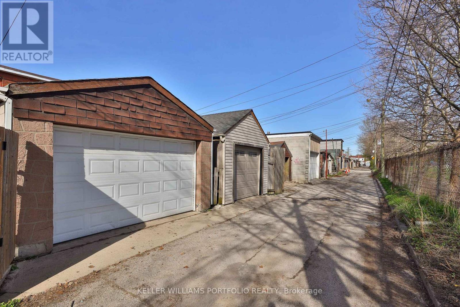 63 Hounslow Heath Road, Toronto, Ontario  M6N 1G7 - Photo 25 - W13054052