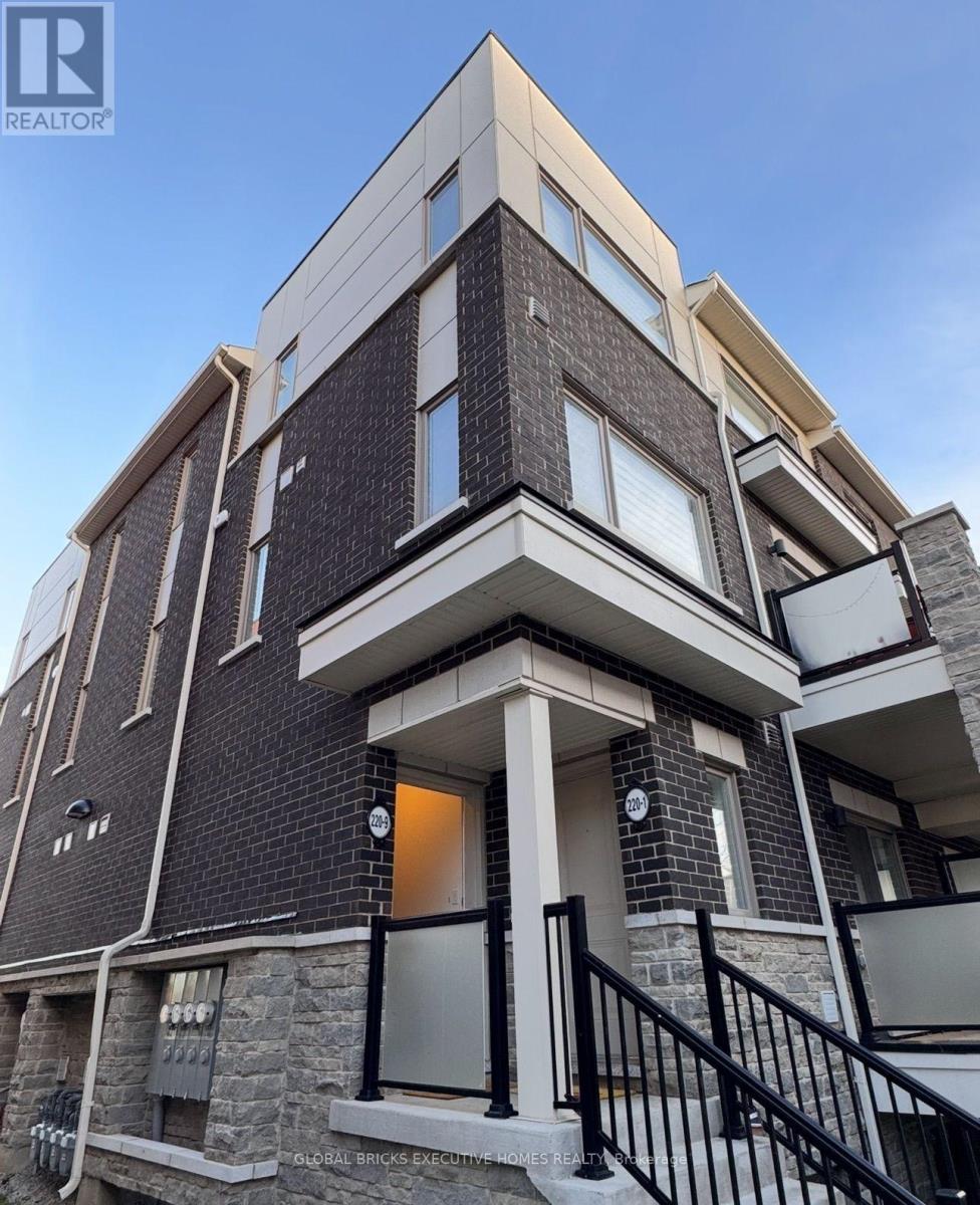 9 - 220 LAGERFELD DRIVE, Brampton, Ontario