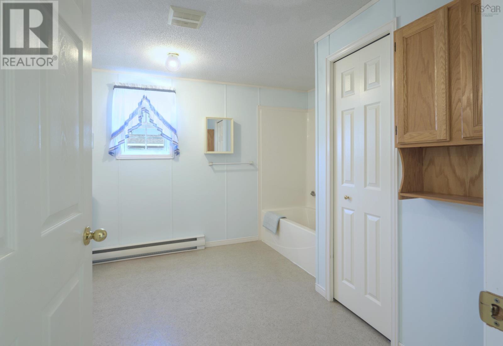 10 Lorne Crescent, Amherst, Nova Scotia  B4H 4B6 - Photo 12 - 202608501