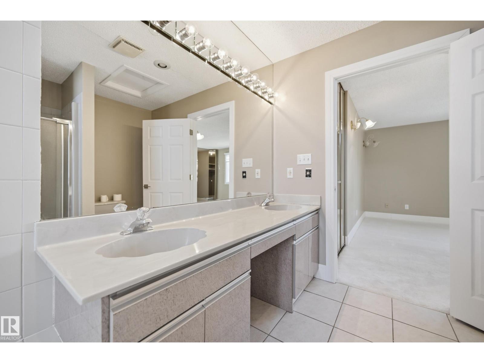 394 Walker Rd Nw, Edmonton, Alberta  T5T 2X2 - Photo 33 - E4484785