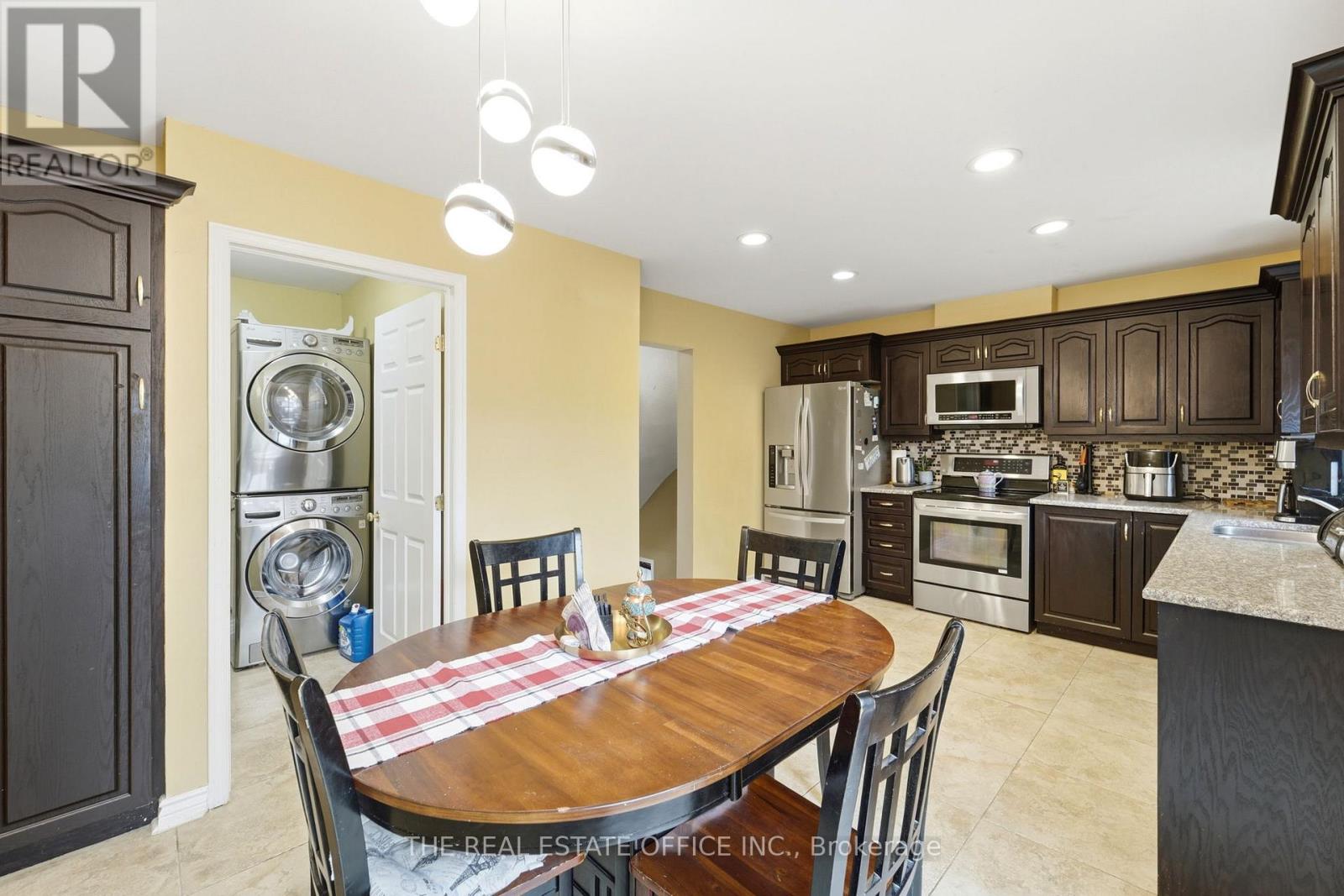 106 Corsica Private, Ottawa, Ontario  K1G 5Y1 - Photo 6 - X13061246