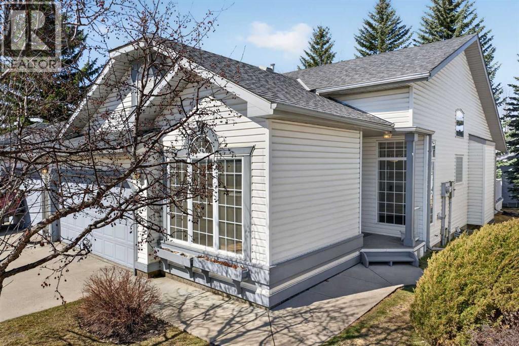 35 Douglasview Park Se, Calgary, Alberta  T2Z 2R9 - Photo 3 - A2306385