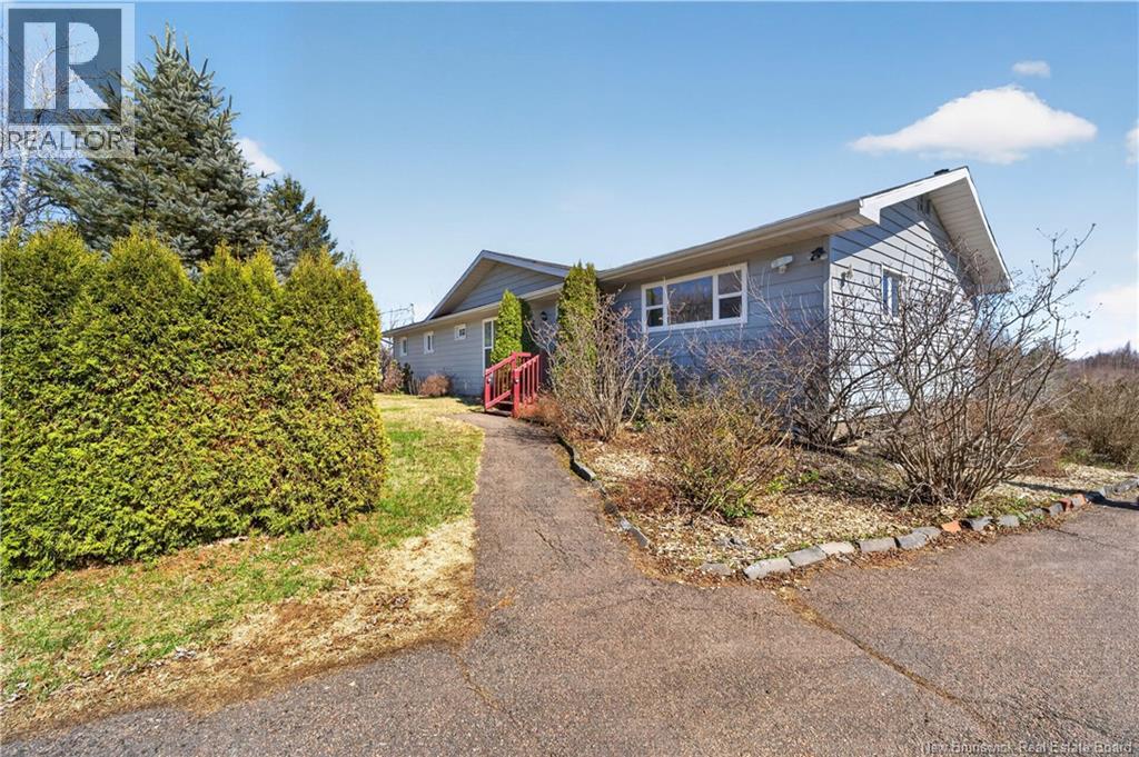 430 Charles Lutes Road, Lutes Mountain, New Brunswick  E1G 2T4 - Photo 3 - NB138287