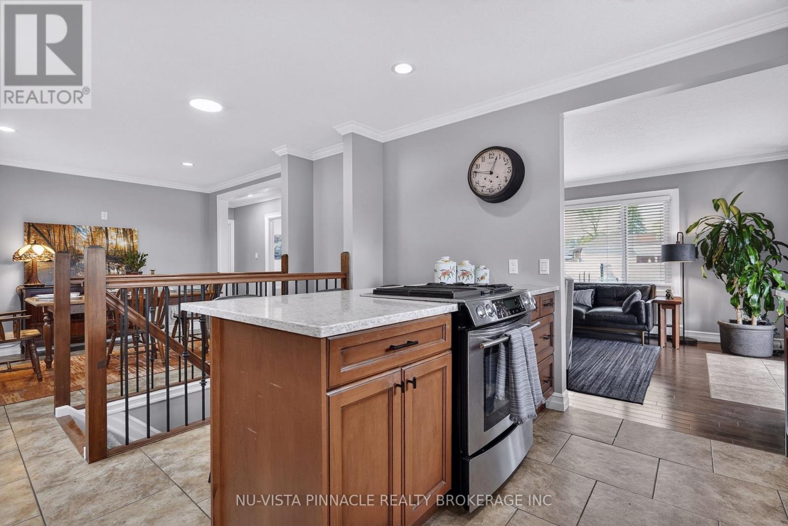 281 Tweedsmuir Avenue, London East, Ontario  N5W 1L5 - Photo 11 - X13061330