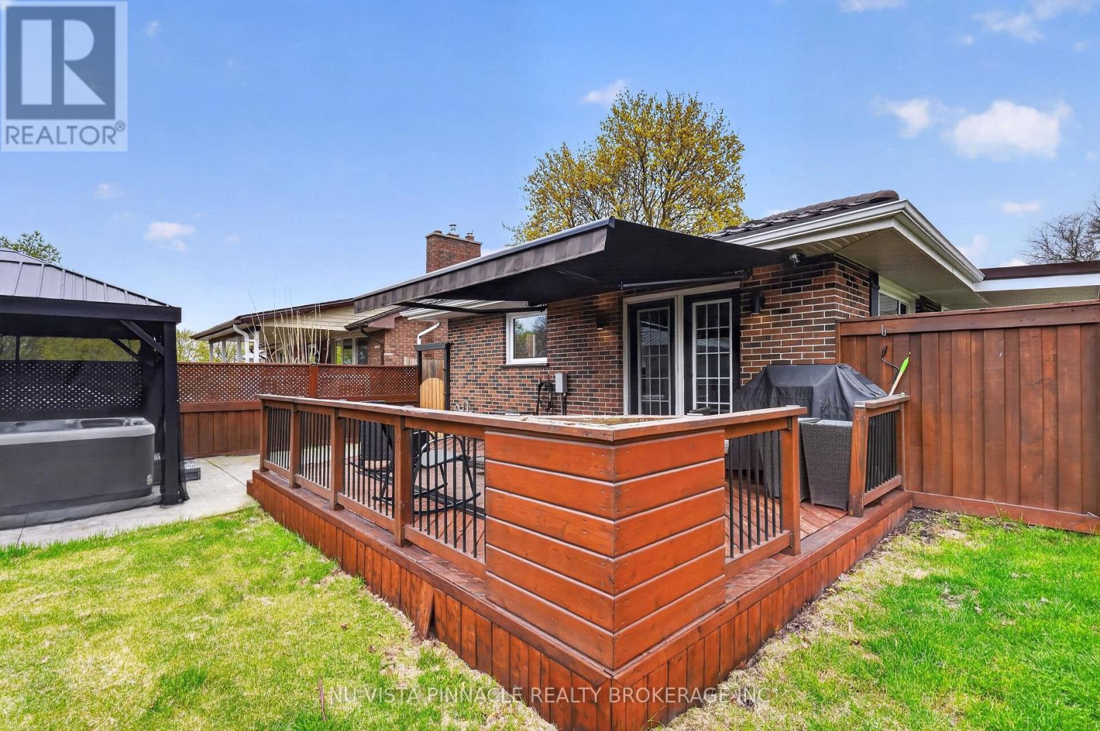 281 Tweedsmuir Avenue, London East, Ontario  N5W 1L5 - Photo 37 - X13061330